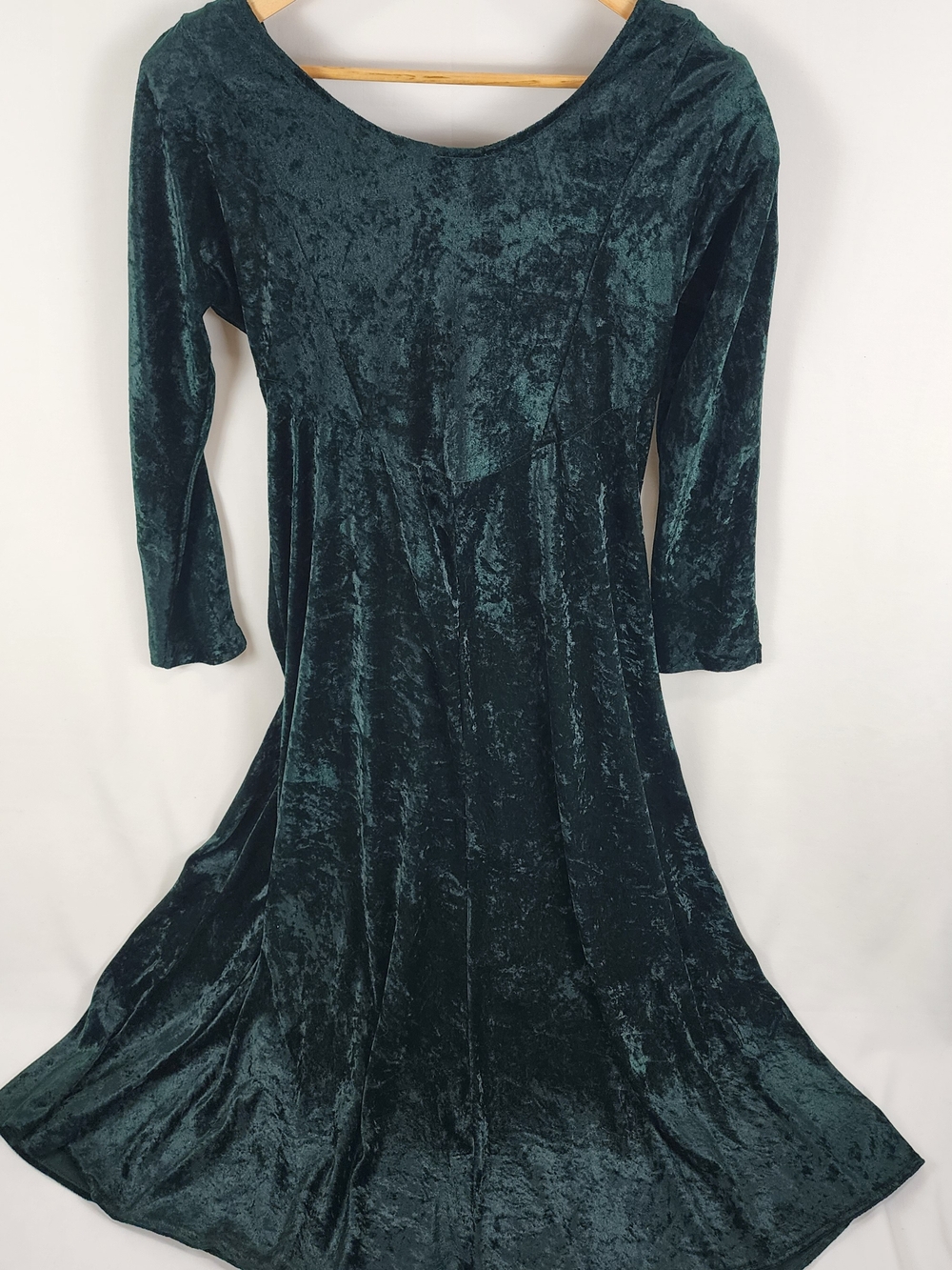 Deep Green Velvet Scoop Neck Fit & Flare Dress - Picture 6 of 7